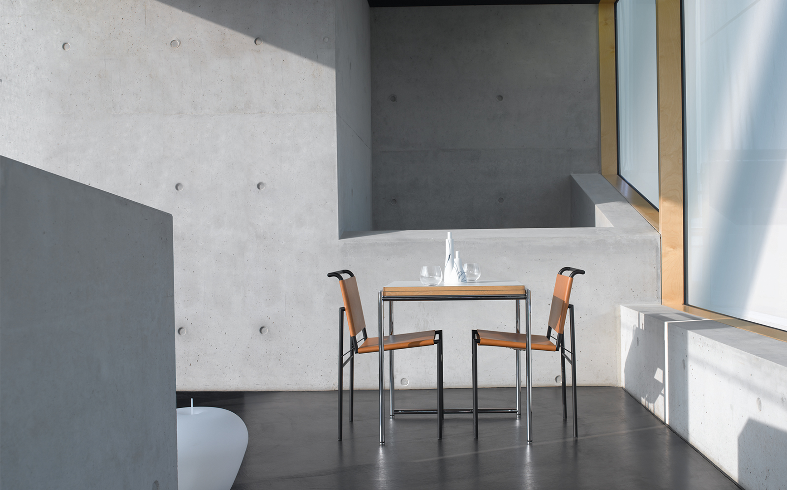 Jean Table