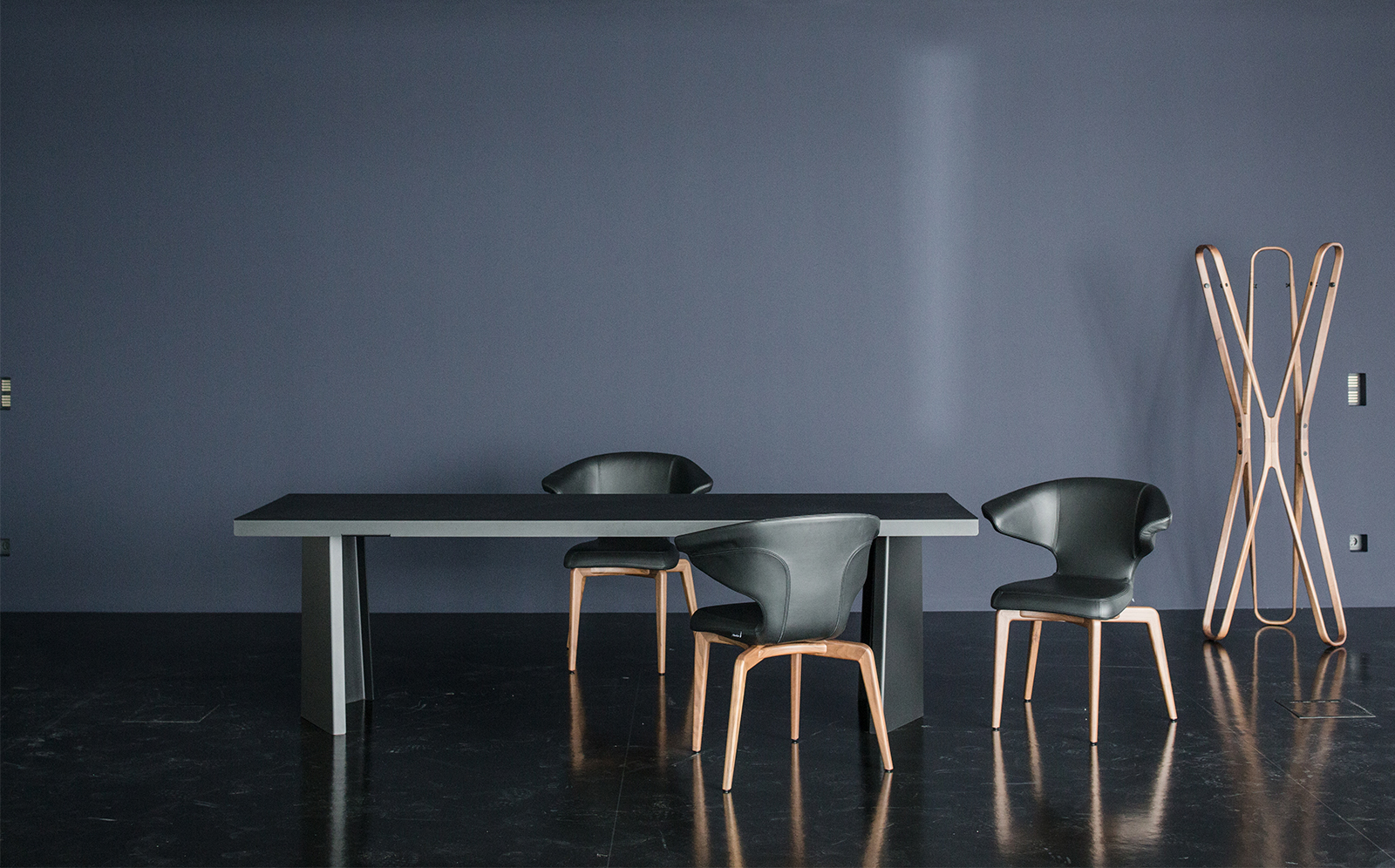 Pallas Table