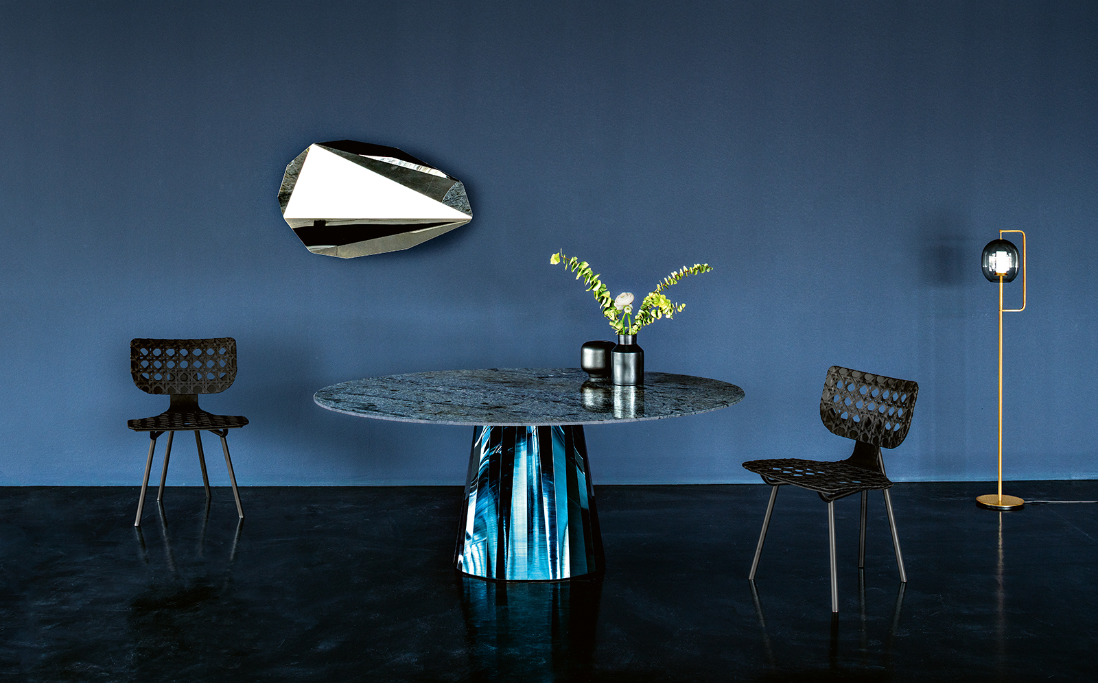 Piega Mirror Object