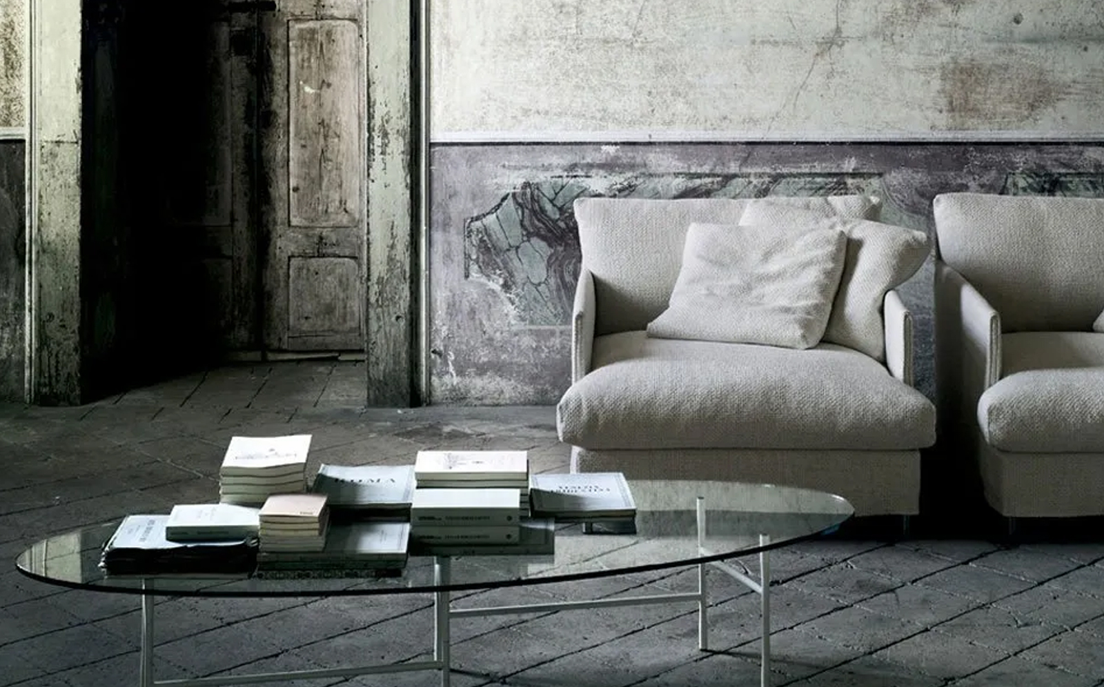 Hinge Table